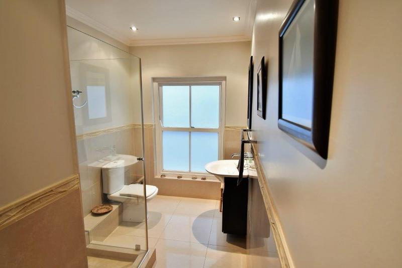 5 Bedroom Property for Sale in Hillcrest Western Cape